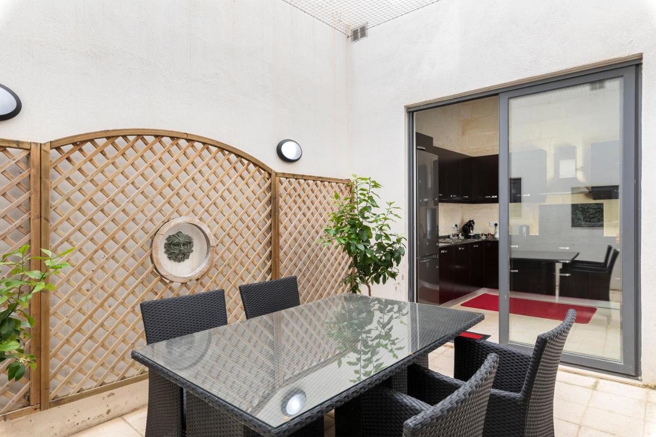 Traditional & Modern Maltese Townhouse - Rooftop Terrace And Sea Views, Close To Birgu Waterfront Cospicua Esterno foto