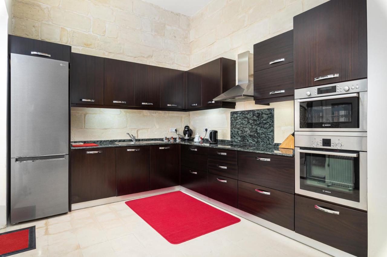 Traditional & Modern Maltese Townhouse - Rooftop Terrace And Sea Views, Close To Birgu Waterfront Cospicua Esterno foto