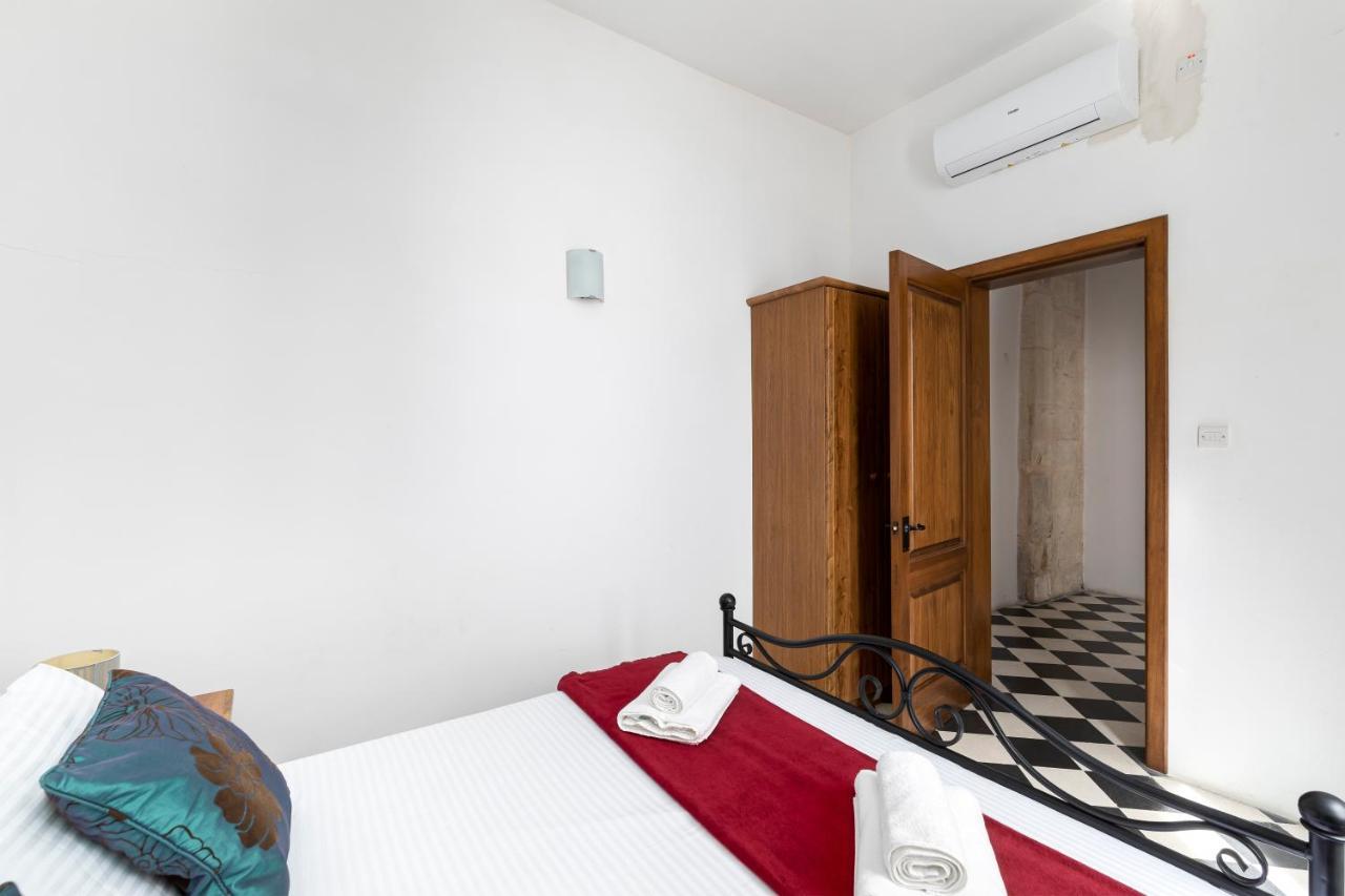 Traditional & Modern Maltese Townhouse - Rooftop Terrace And Sea Views, Close To Birgu Waterfront Cospicua Esterno foto